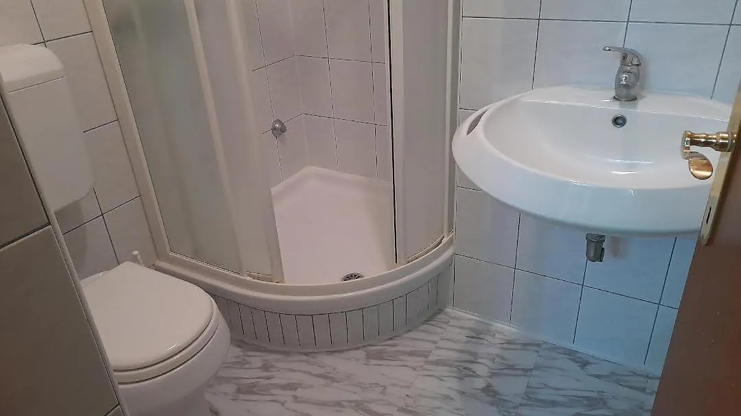Apartment Apartmani Delas 2 Pjescana Uvala Croatia