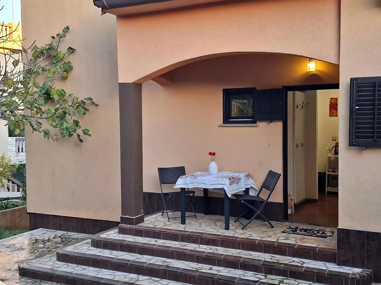 Apartmani Delas 2 Pjescana Uvala