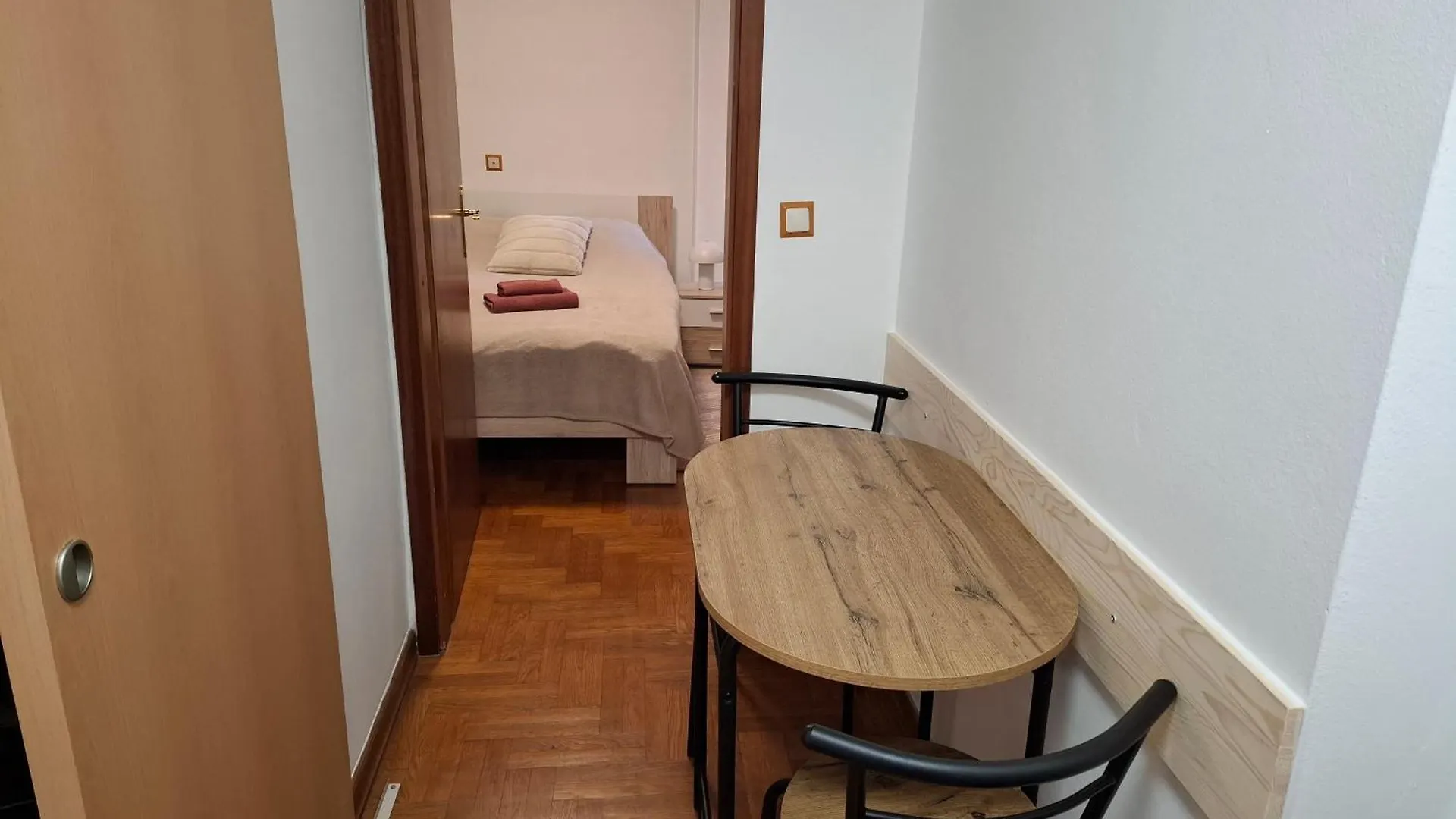 Apartmani Delas 2 Pjescana Uvala Croatia
